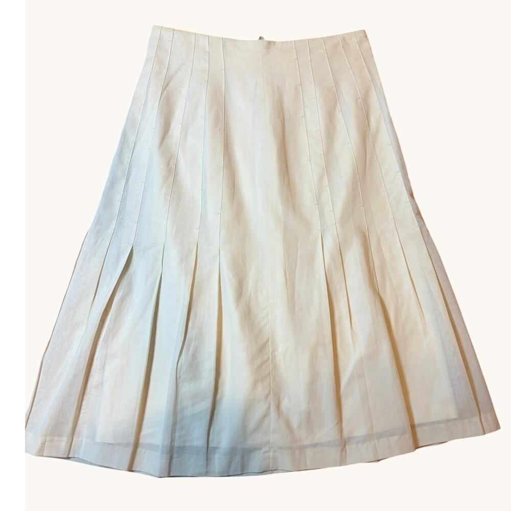 AKRIS Women's Drop Pleat A-Line Skirt Size 6 Cream Lightweight Cotton Designer